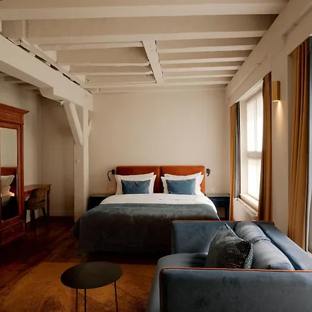 't Sandt Hotel 4*