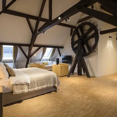 't Sandt Hotel 4*